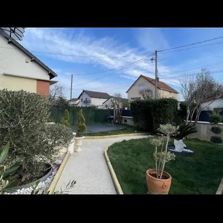 Maison Luxueuse *